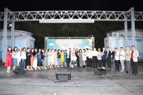 鳴馨歌唱音樂坊《臺灣百年金曲演唱會》